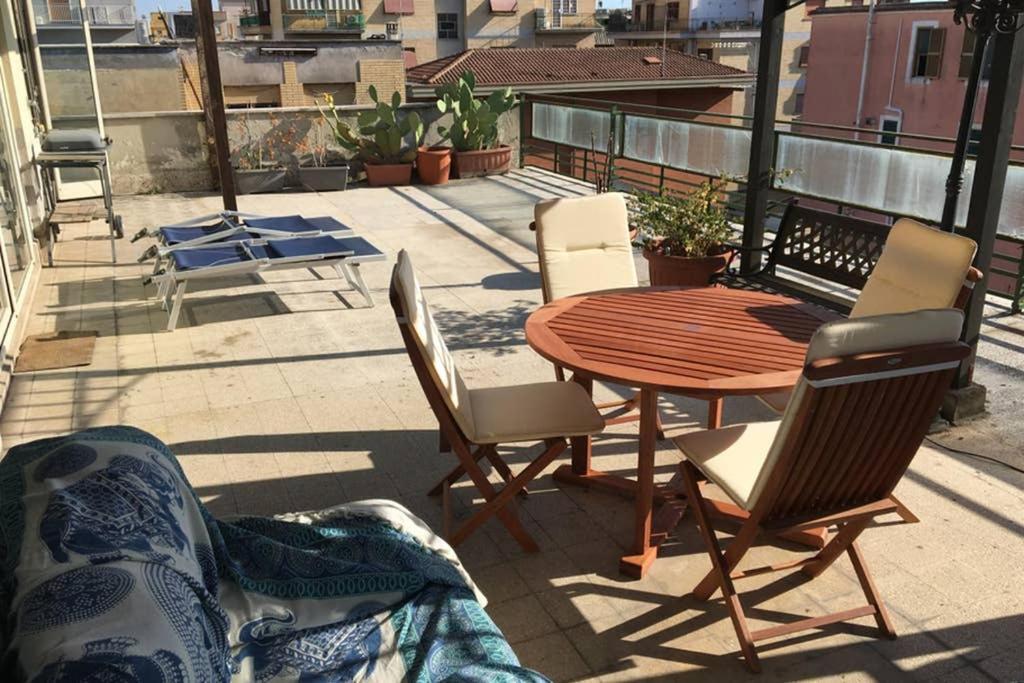 Sunny Attico Con Grande Terrazzo Appartement Rome
